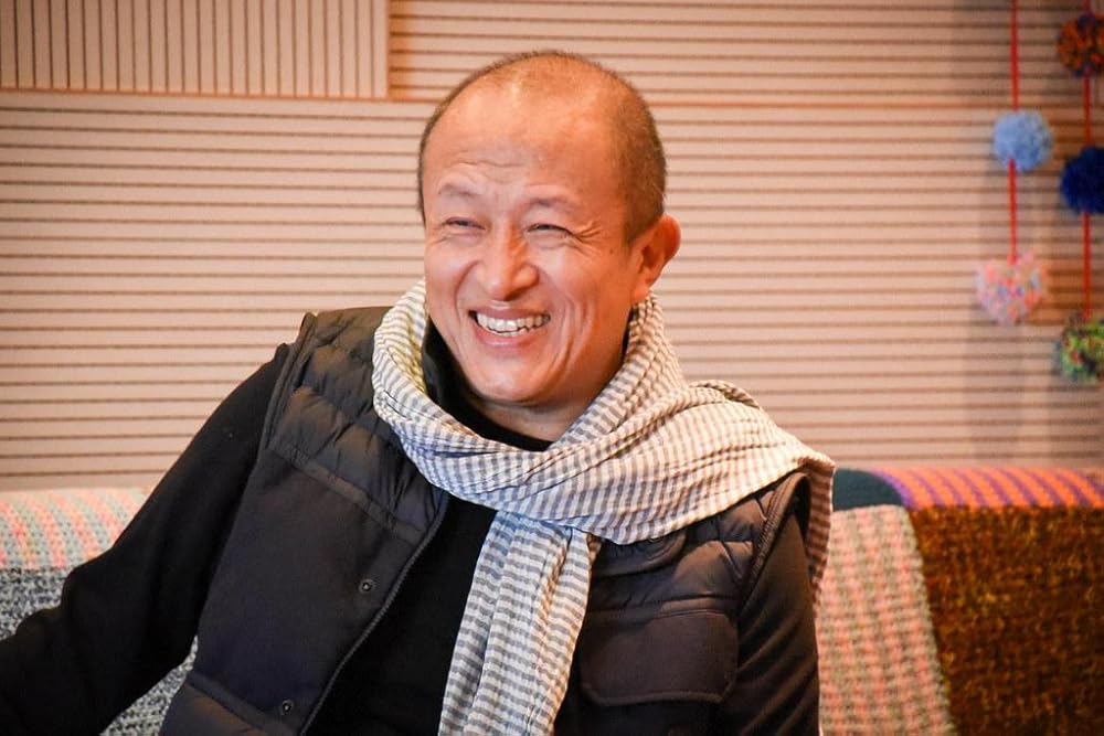 Khyentse Norbu on a film set